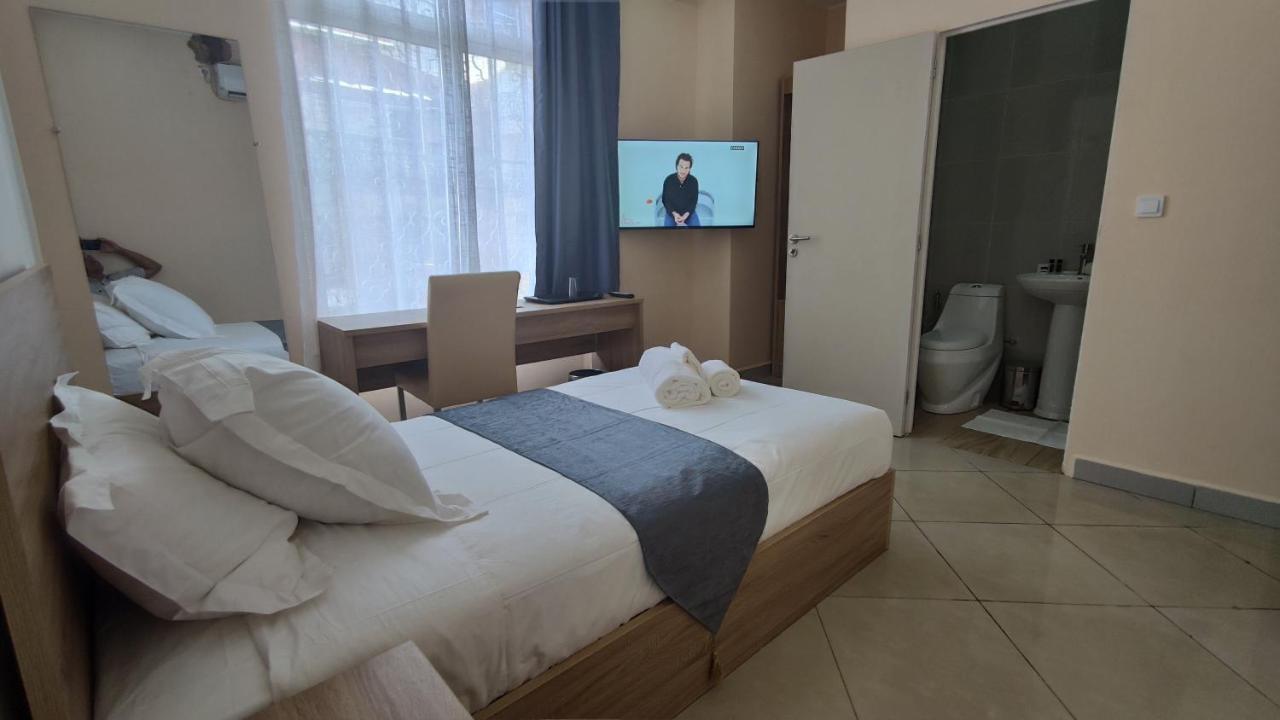 Downtown Hotel อันตานานารีโว ภายนอก รูปภาพ